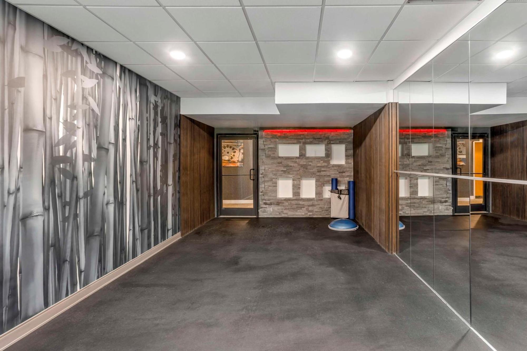 Best Western Plus Heritage Rail Inn & Suites York Exteriör bild