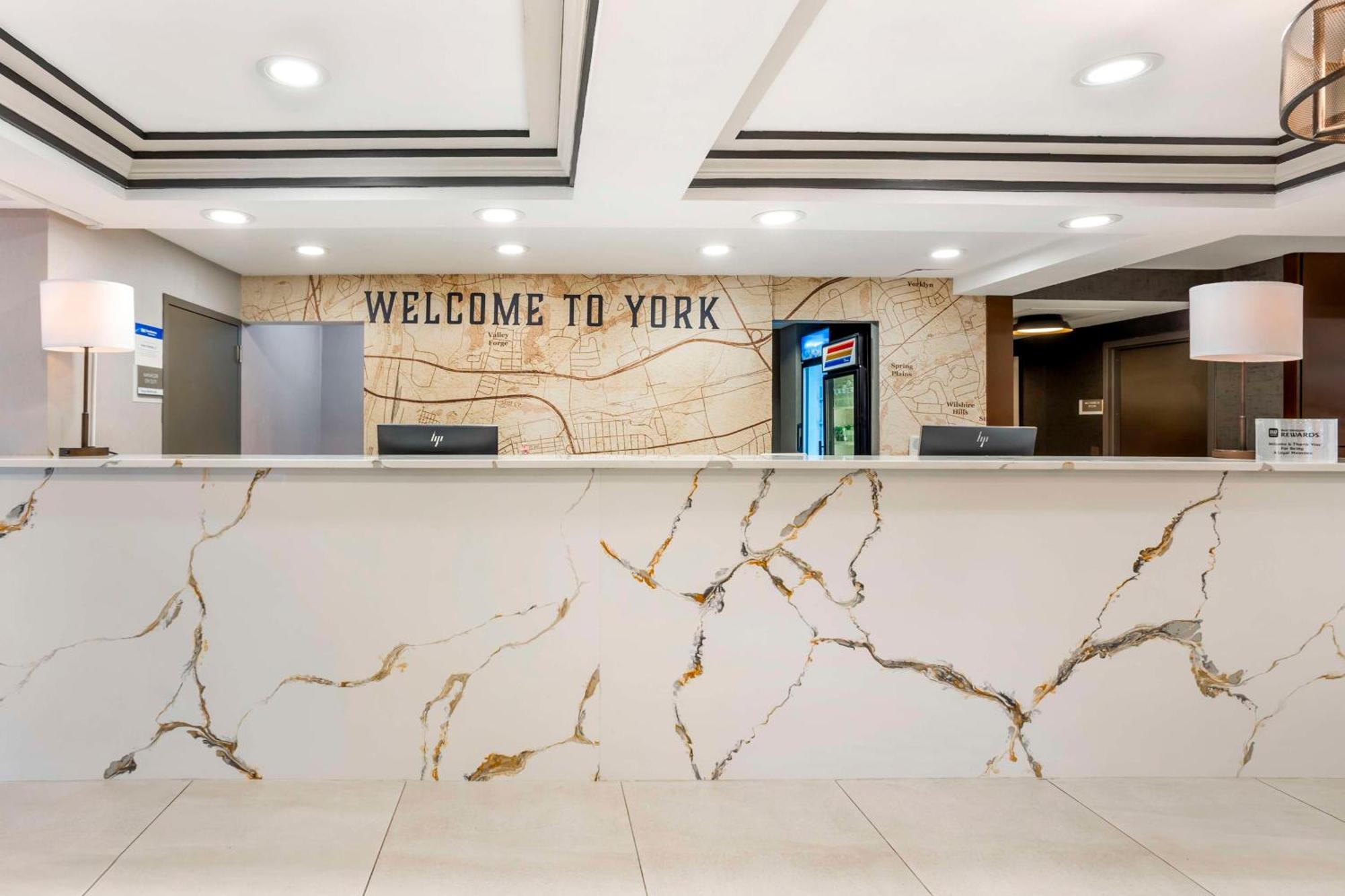 Best Western Plus Heritage Rail Inn & Suites York Exteriör bild