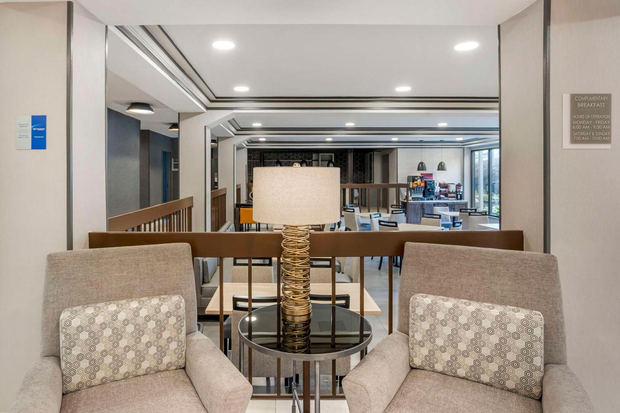 Best Western Plus Heritage Rail Inn & Suites York Exteriör bild