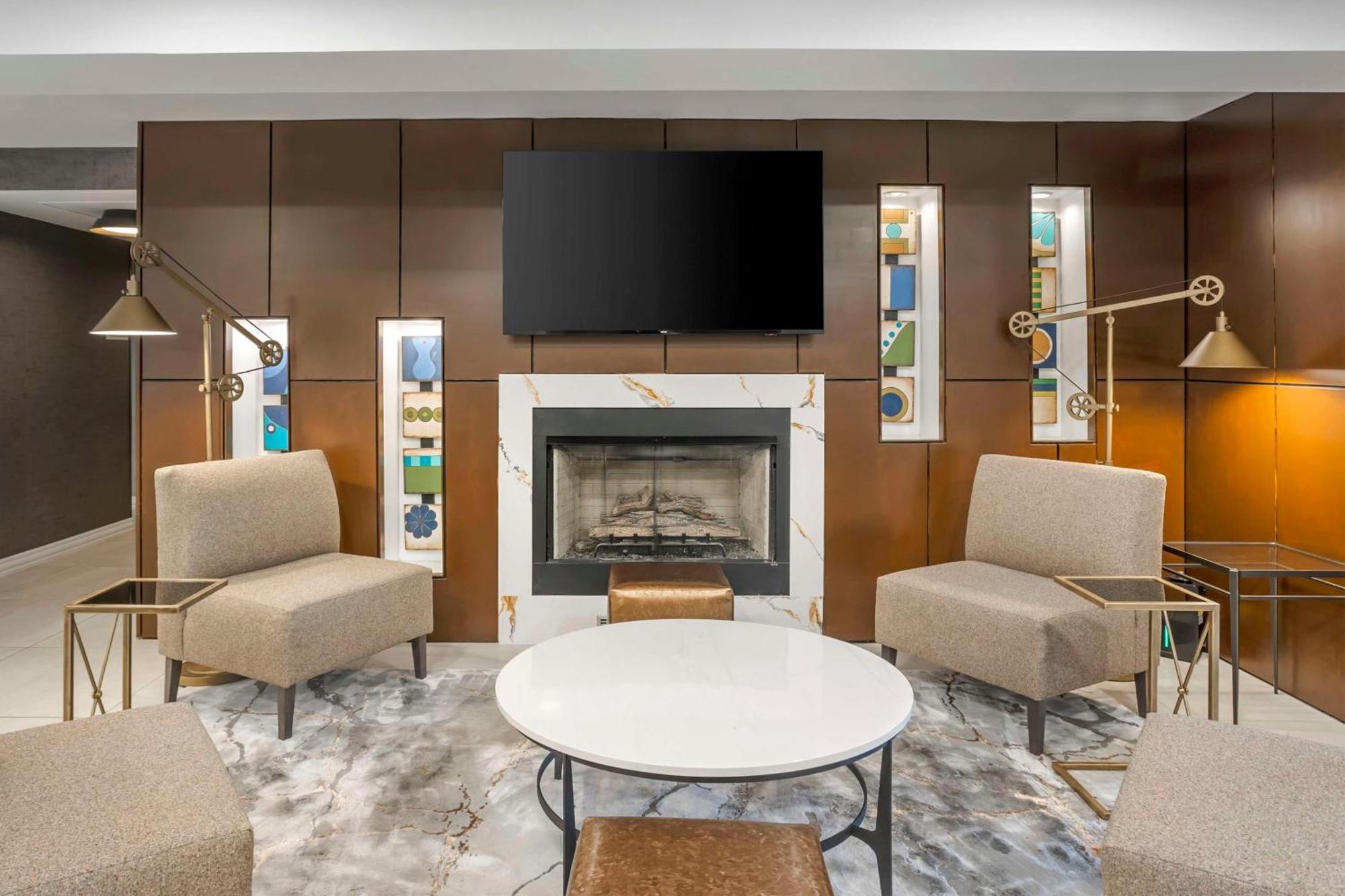 Best Western Plus Heritage Rail Inn & Suites York Exteriör bild